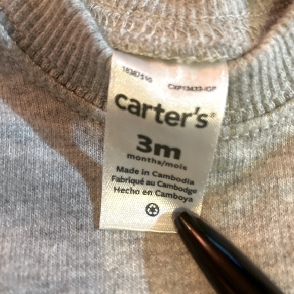 Carter’s Unisex Baby Gray Black Bear Sweater Size 0-3mo - Picture 3 of 6